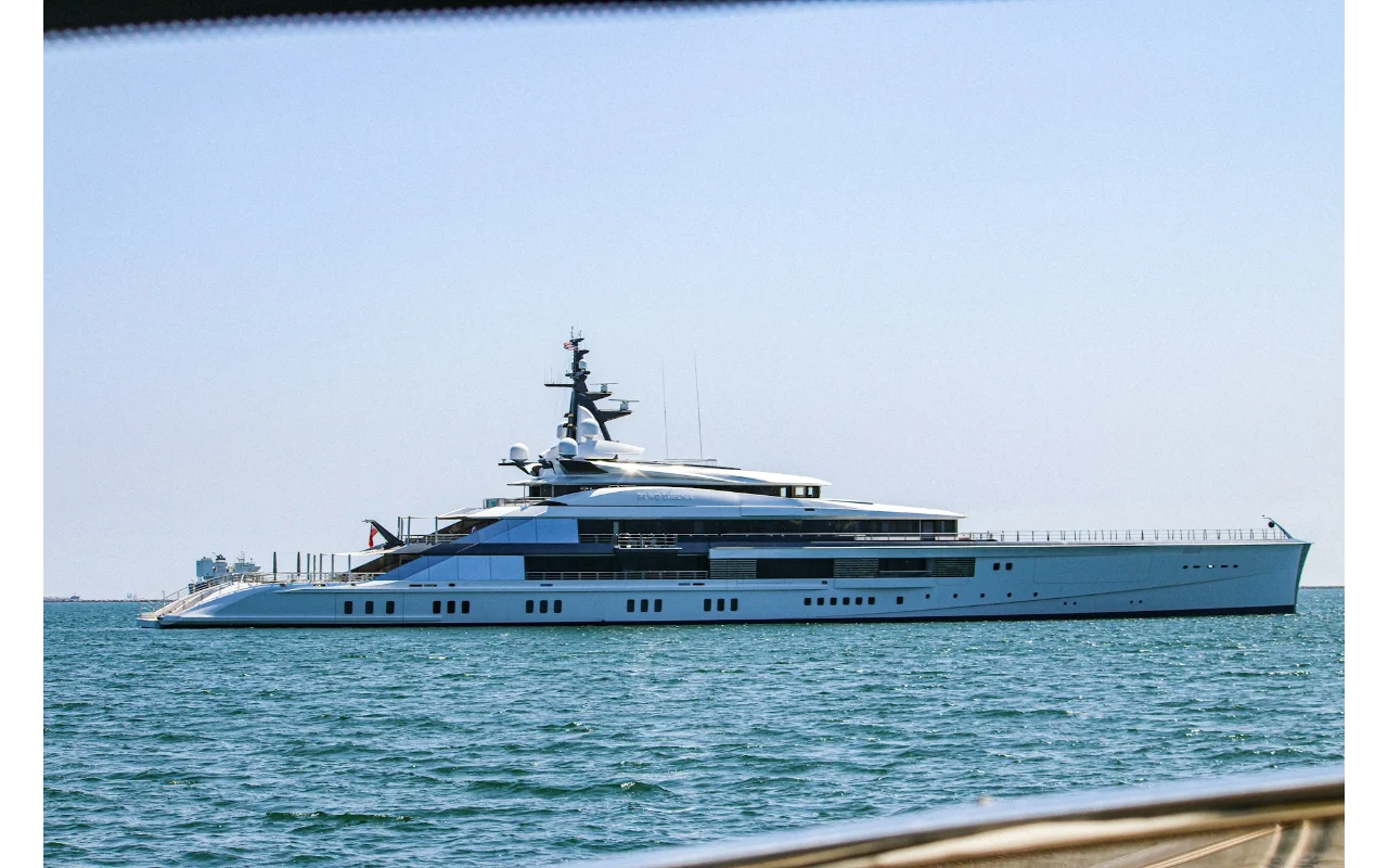 White Luxury Yacht Reflecting Personalised Experiences