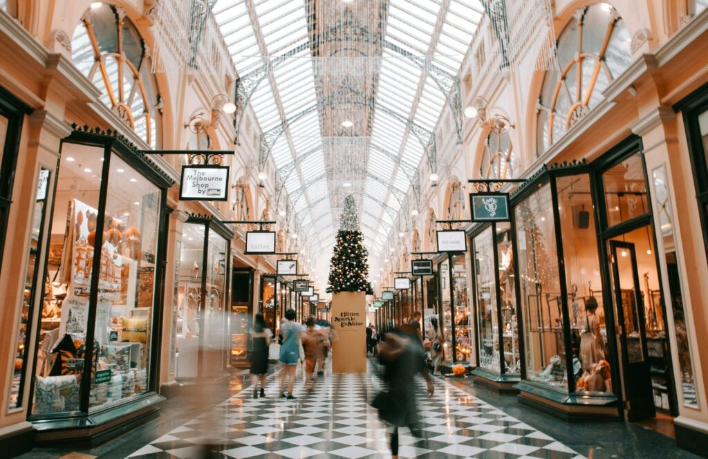 Luxury E-Commerce Market in Europe 2025